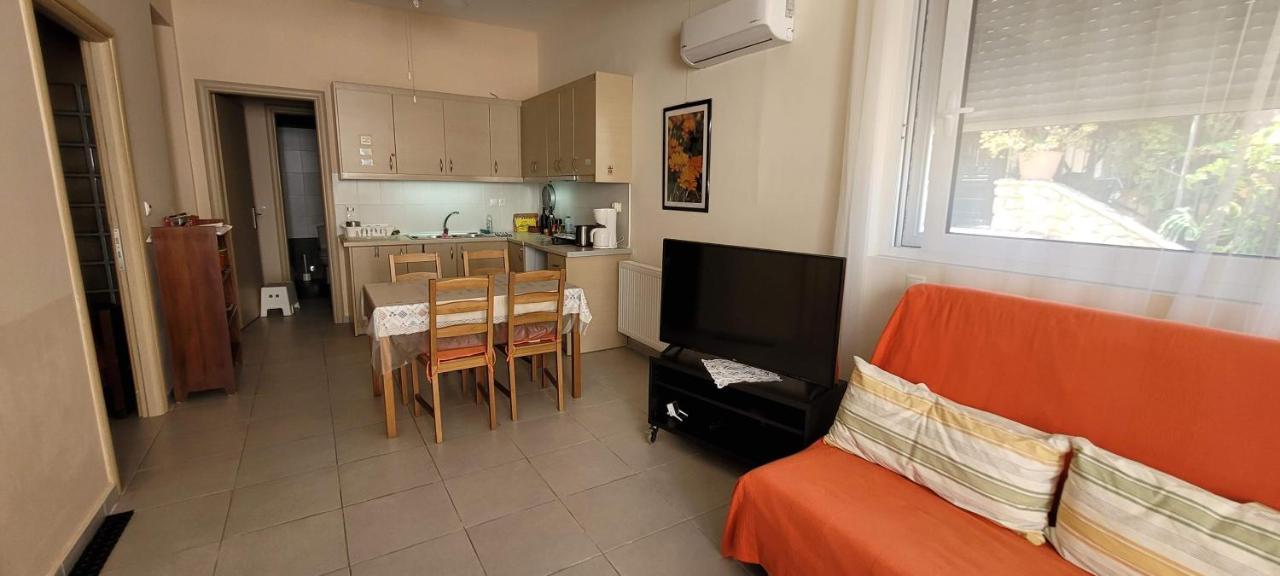 Family Apartment Дервенион Экстерьер фото